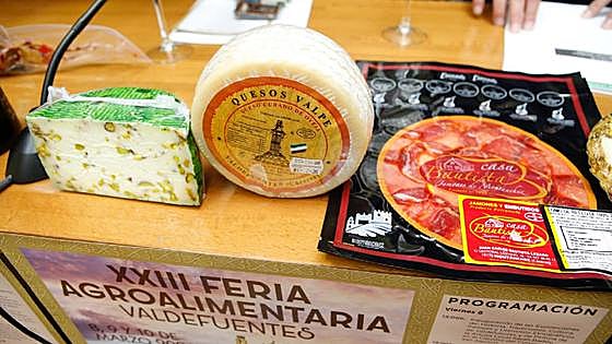 El jamón, el queso y el aceite extremeños llegan a toda España