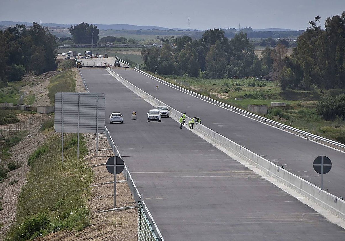 Obras de la ronda sur de Badajoz, financiada con fondos europeos.