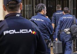 Detenido un hombre en Plasencia por robar 2.500 euros y joyas en una vivienda