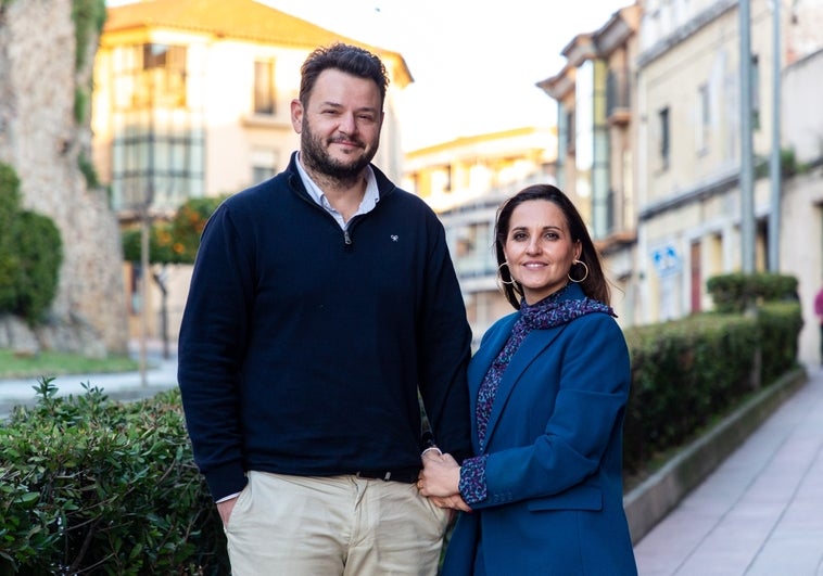 Armando Río-Miranda y Lara Martín.