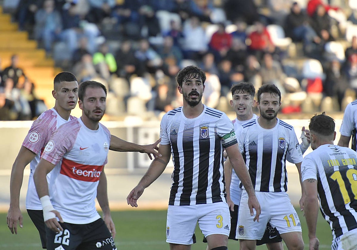 Carlos Cordero durante el encuentro del pasado domingo ante el Sanse.