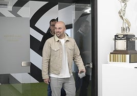 Luis Oliver Sierra antes de su comparecencia de este jueves en la sala de prensa del Nuevo Vivero.