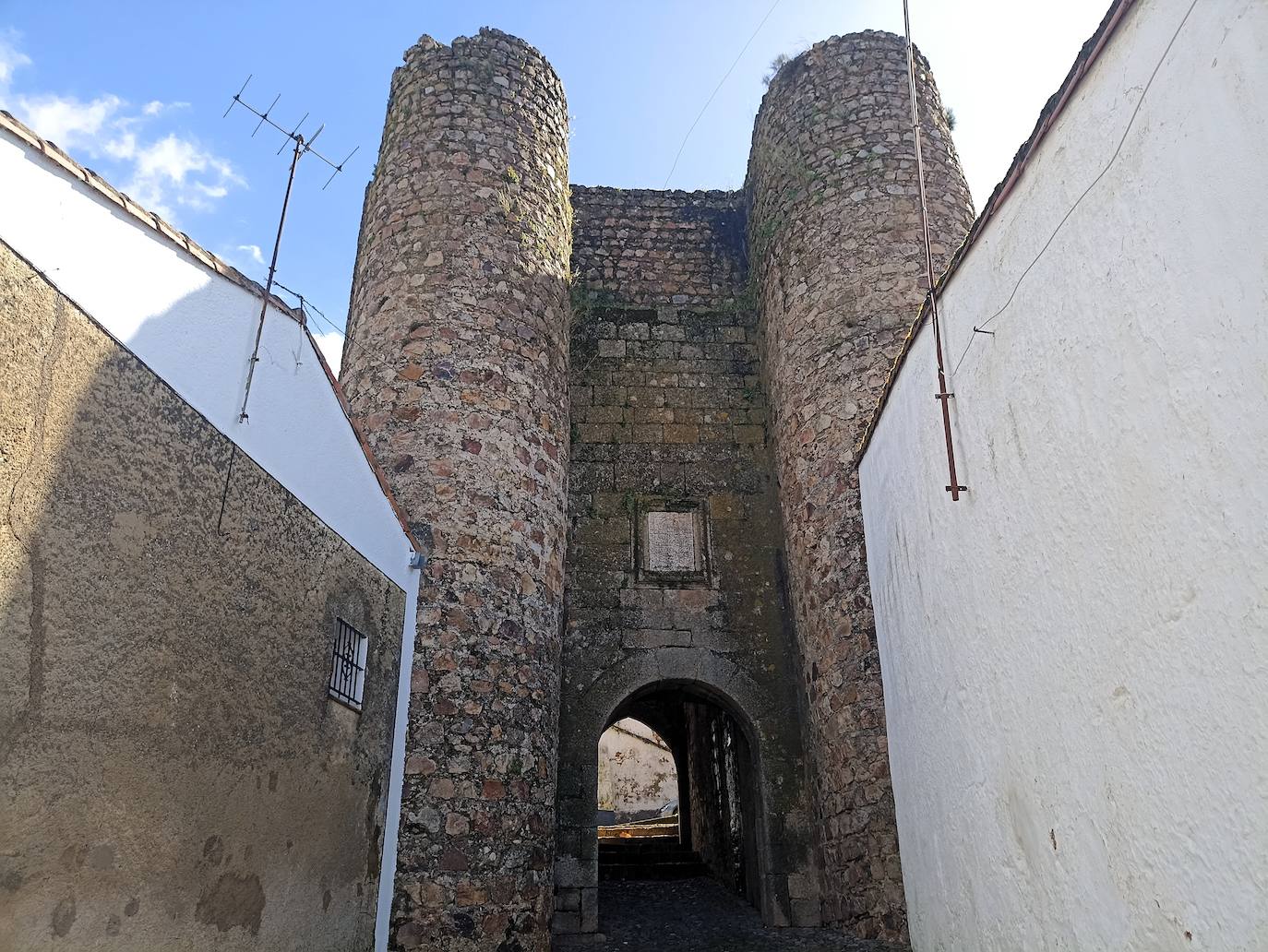 Villa Adentro. Paseo por el barrio gótico judío