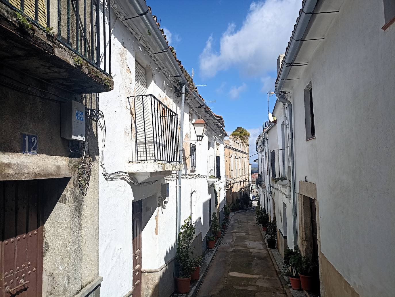 Villa Adentro. Paseo por el barrio gótico judío