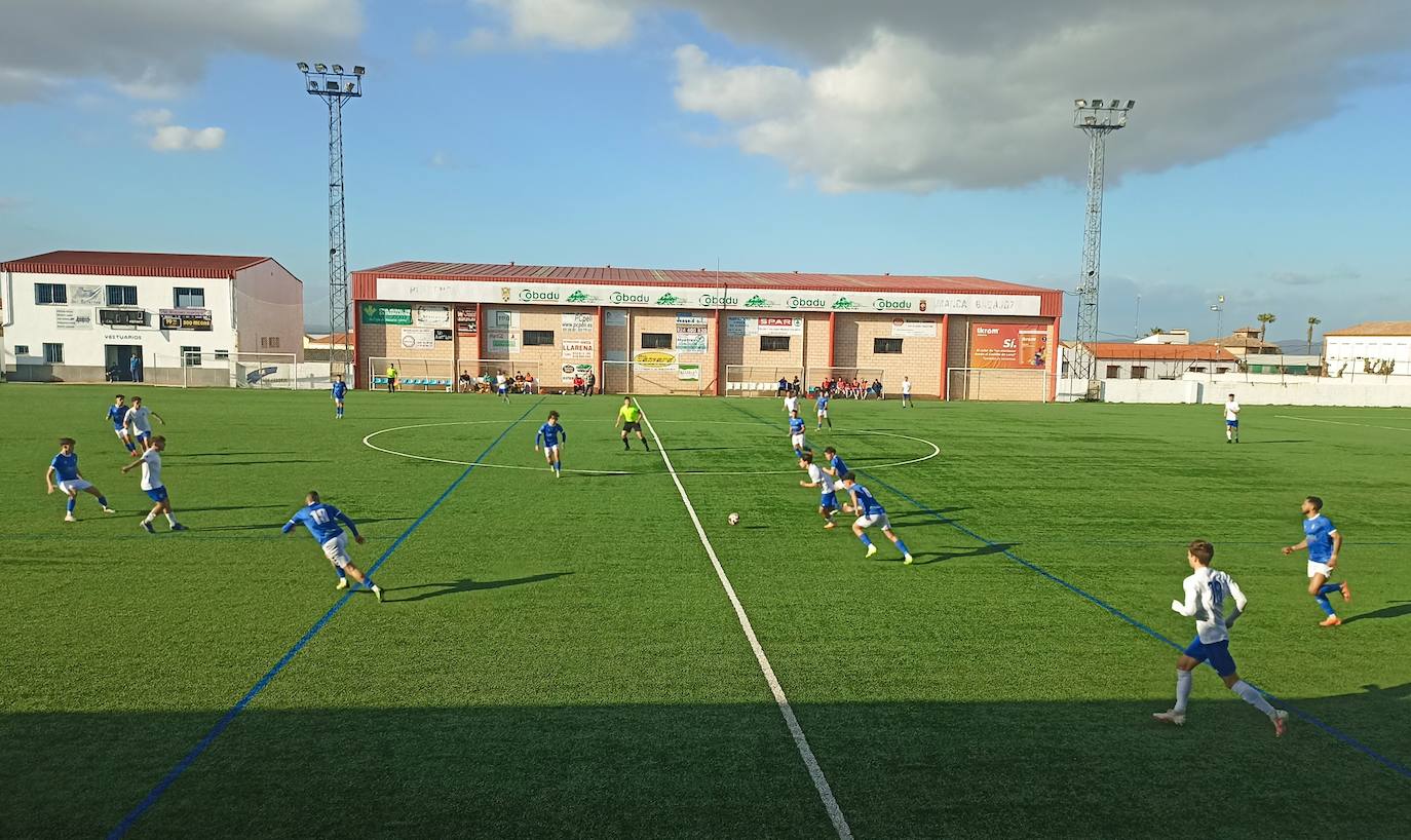 Partido con dos partes bien distintas ayer en el Marmelo