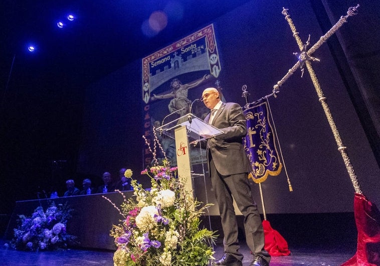 Pedro Canelo, este miércoles, durante el pregón de la Semana Santa en el Gran Teatro de Cáceres.