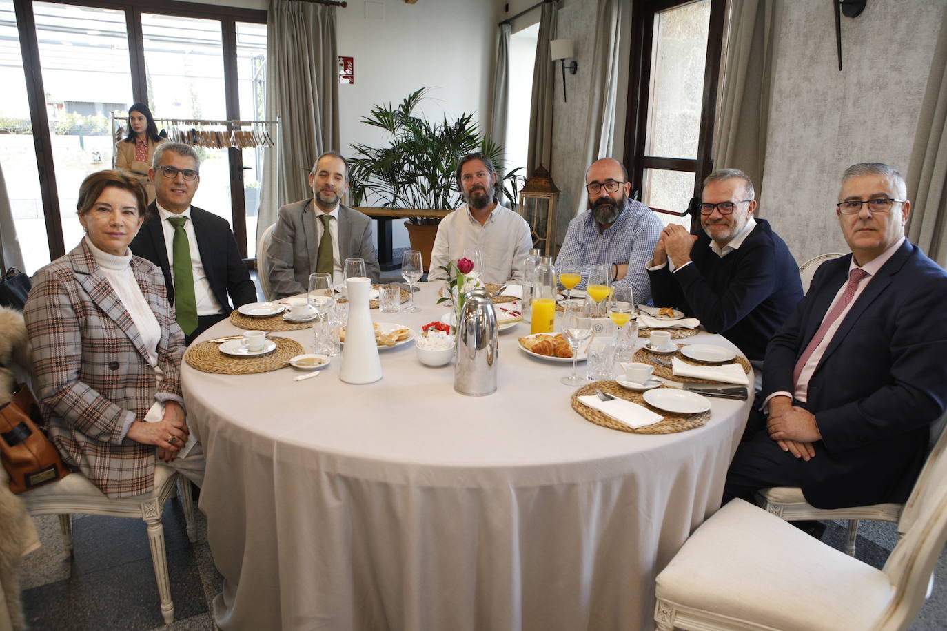 Beatriz Uribarri, Diego Rebollo, Óscar Gómez de Marco, Juanjo Bote, Satur Lagar, Ricardo Salaya y Ángel García Aguilar.
