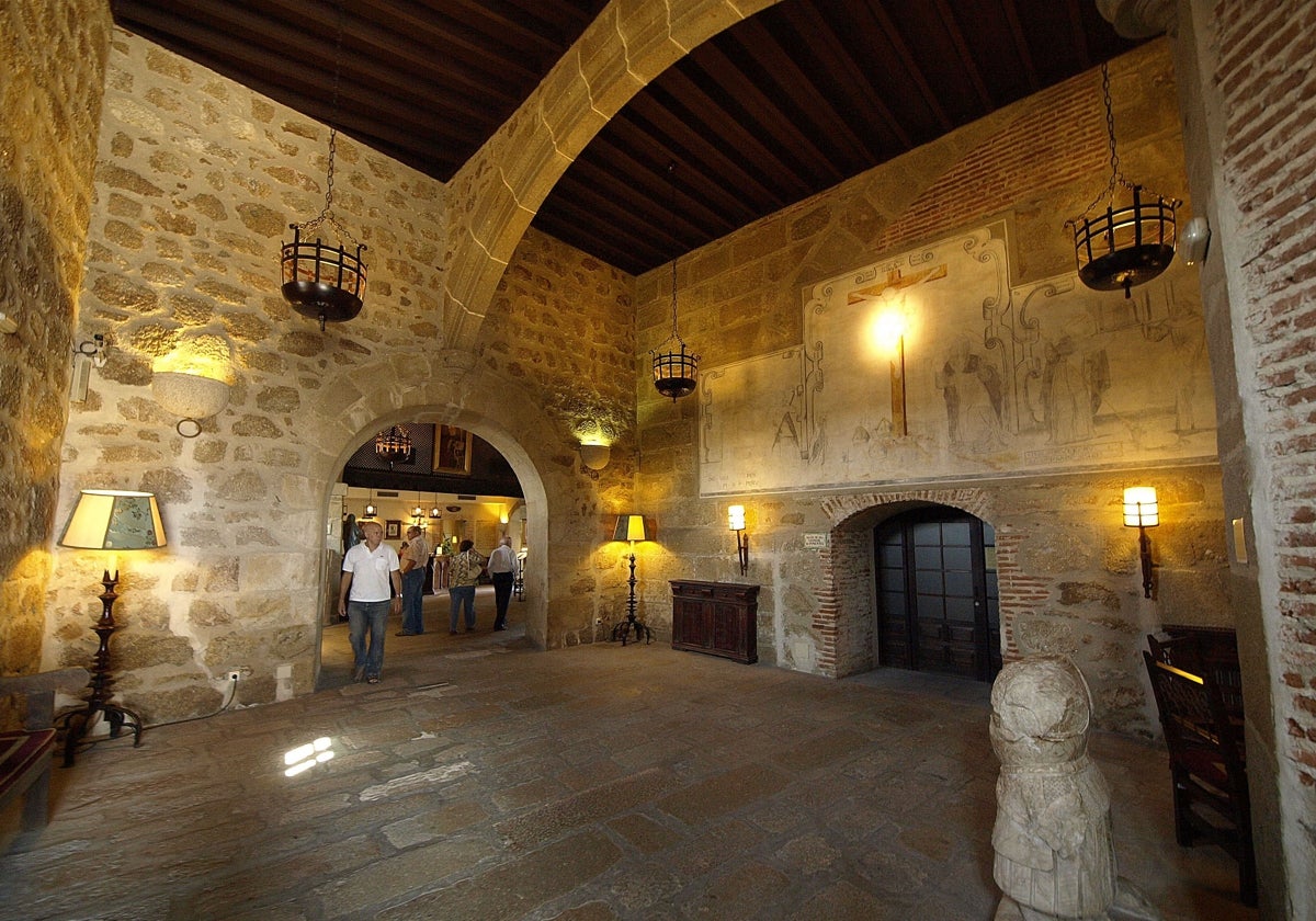 Parador de Plasencia, uno de los mejores valorados de la red nacional, según los viajeros.