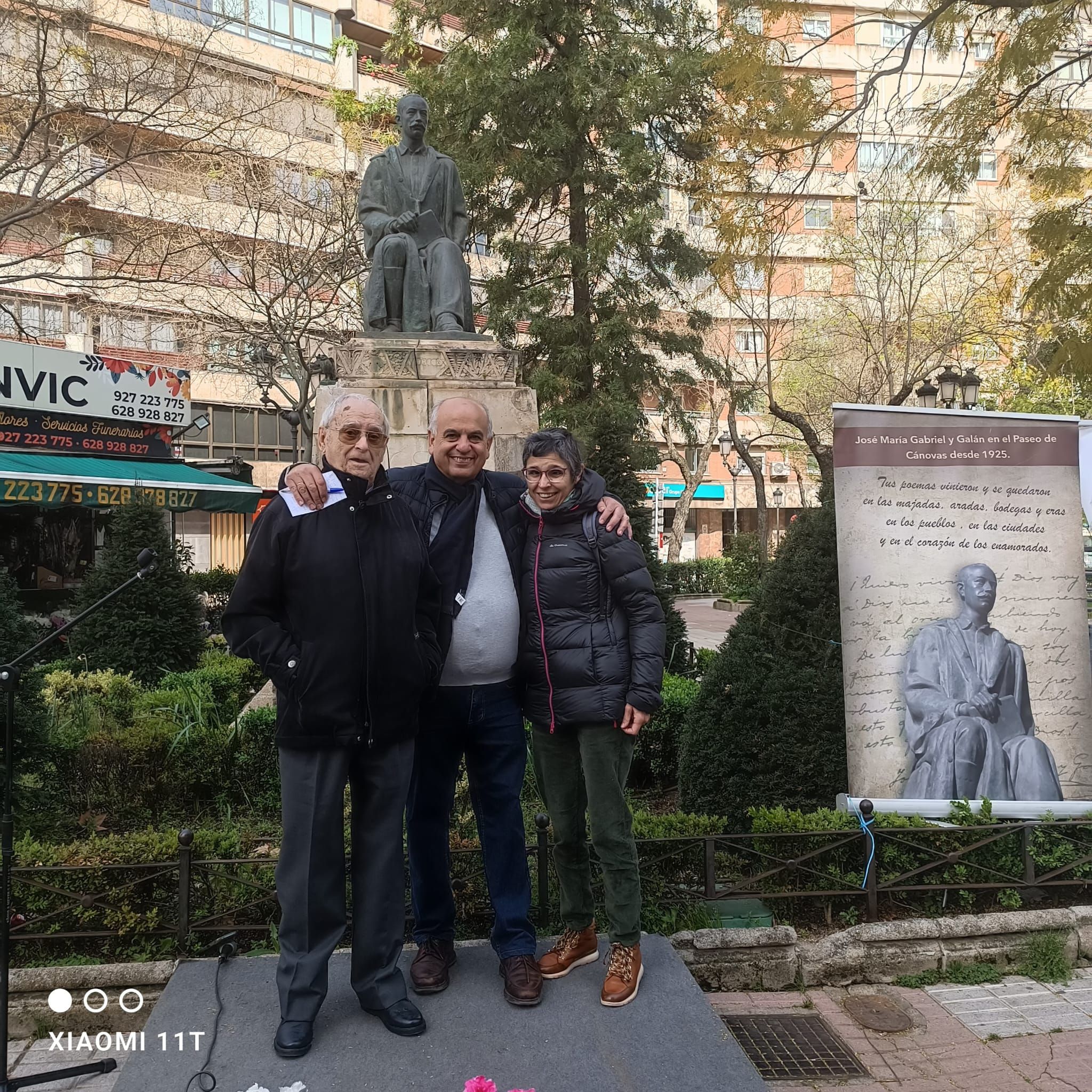 Celebración del día de la poesía en el Paseo de Cánovas