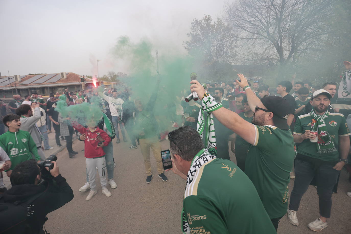 Imágenes del derbi Cacereño-Badajoz