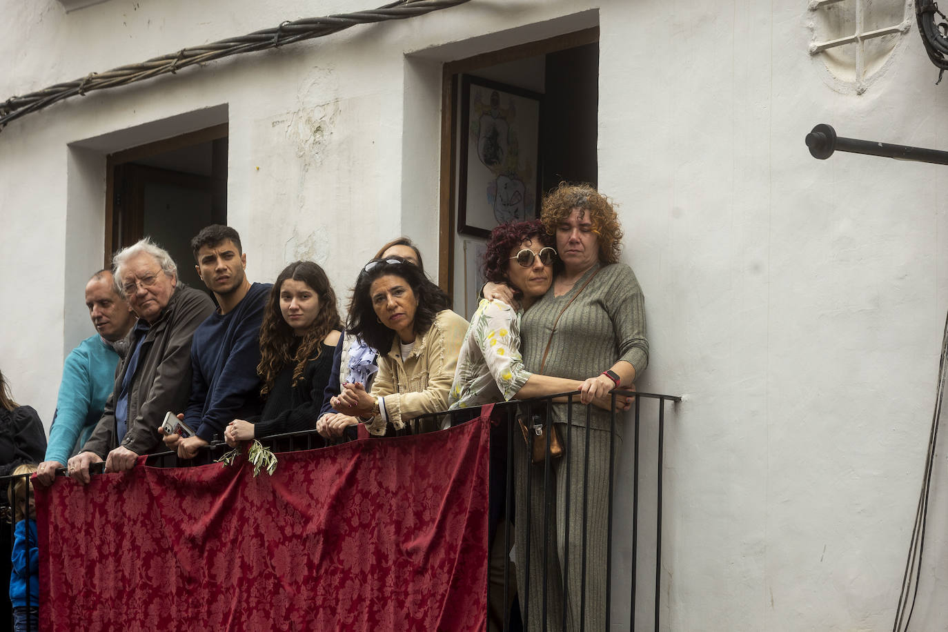 Domingo de Ramos | Miles de cacereños acompañan a la Burrina en Cáceres (II)