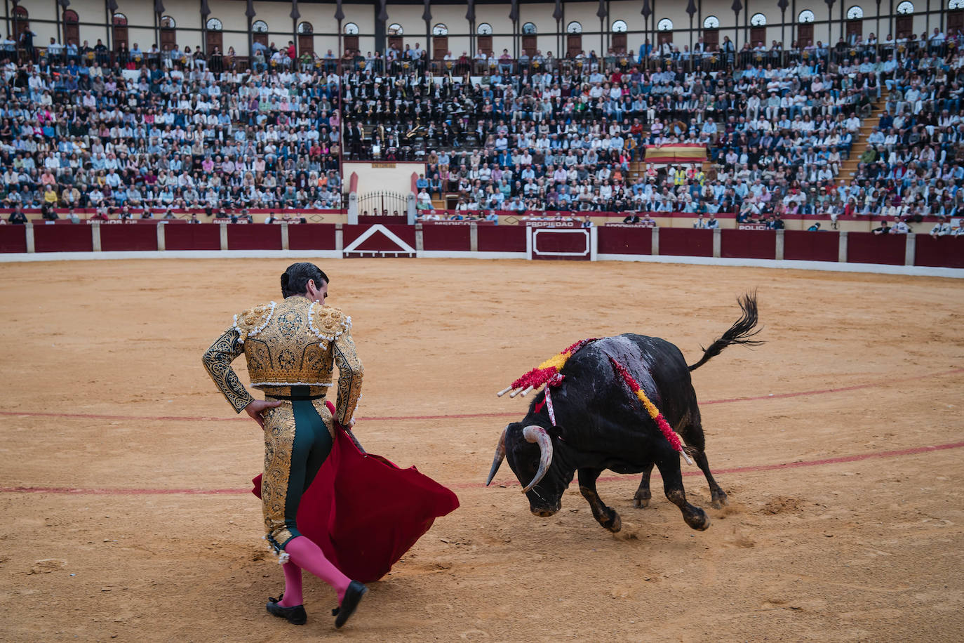 Las mejores imágenes de la corrida de Emilio de Justo, Talavante y Juan Ortega en Almendralejo (I)