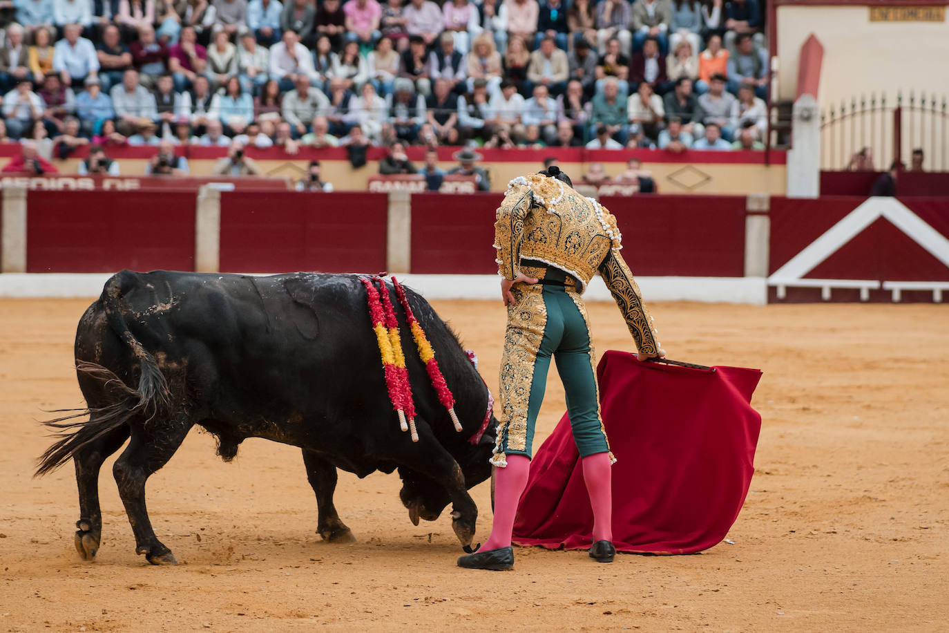 Las mejores imágenes de la corrida de Emilio de Justo, Talavante y Juan Ortega en Almendralejo (I)