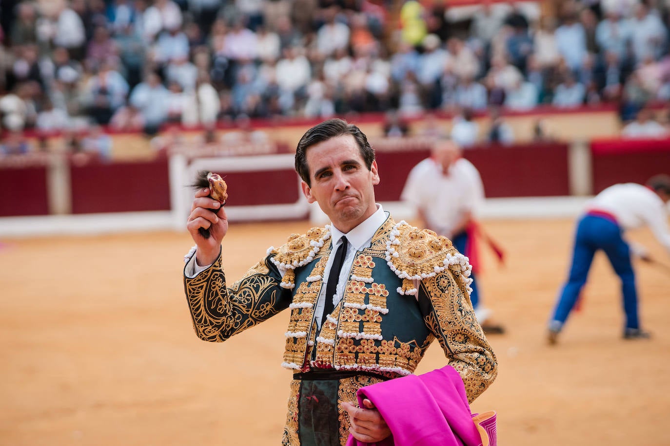 Las mejores imágenes de la corrida de Emilio de Justo, Talavante y Juan Ortega en Almendralejo (II)