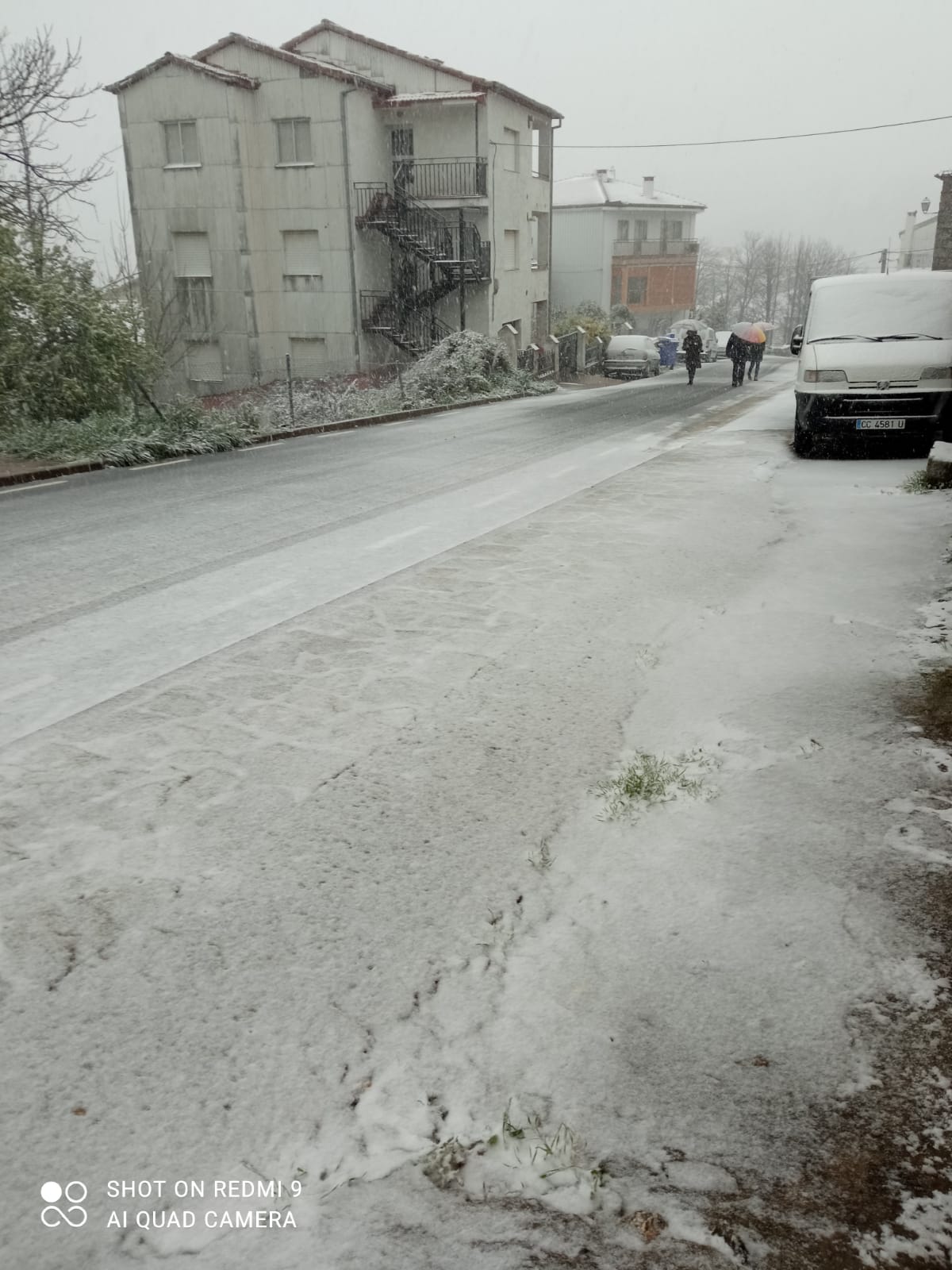 Cortado al tráfico por la nieve el Puerto de Honduras y el acceso al Pico Villuercas