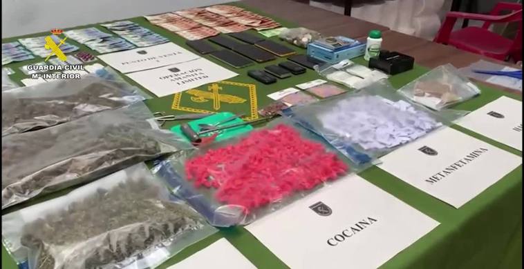 La Guardia Civil desarticula dos clanes del tráfico de drogas en Villanueva del Fresno