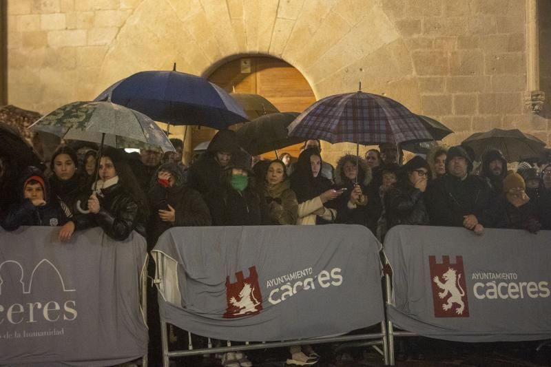 El Cristo Negro suspende su procesión por la Ciudad Monumental de Cáceres