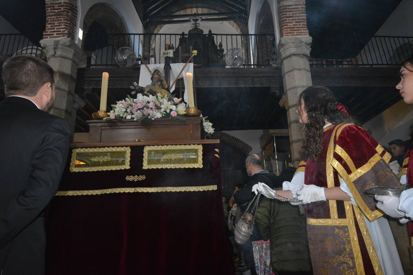 Las procesiones del Viernes Santo se quedaron en los templos