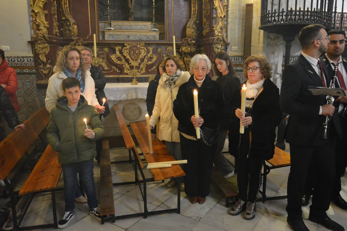Las procesiones del Viernes Santo se quedaron en los templos