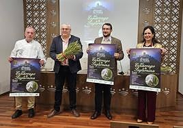 De izquierda a derecha, Manuel Ruiz, Óscar Díaz, Francisco Buenavista y María Julia Marín, esta mañana durante la presentación de la XI Feria del Espárrago y la Tagarnina.