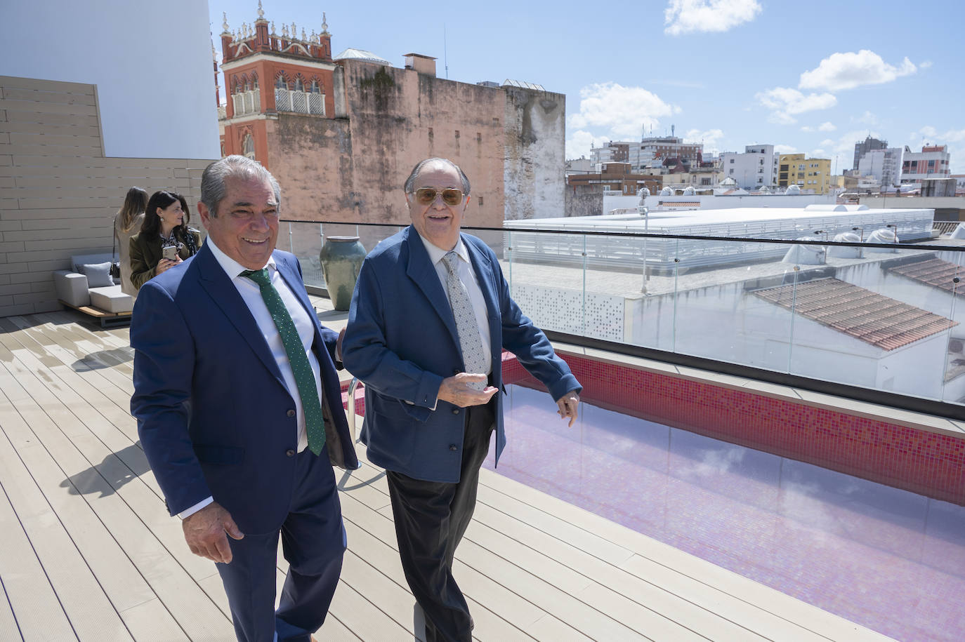 Fotos de la inauguración de las Tres Campanas