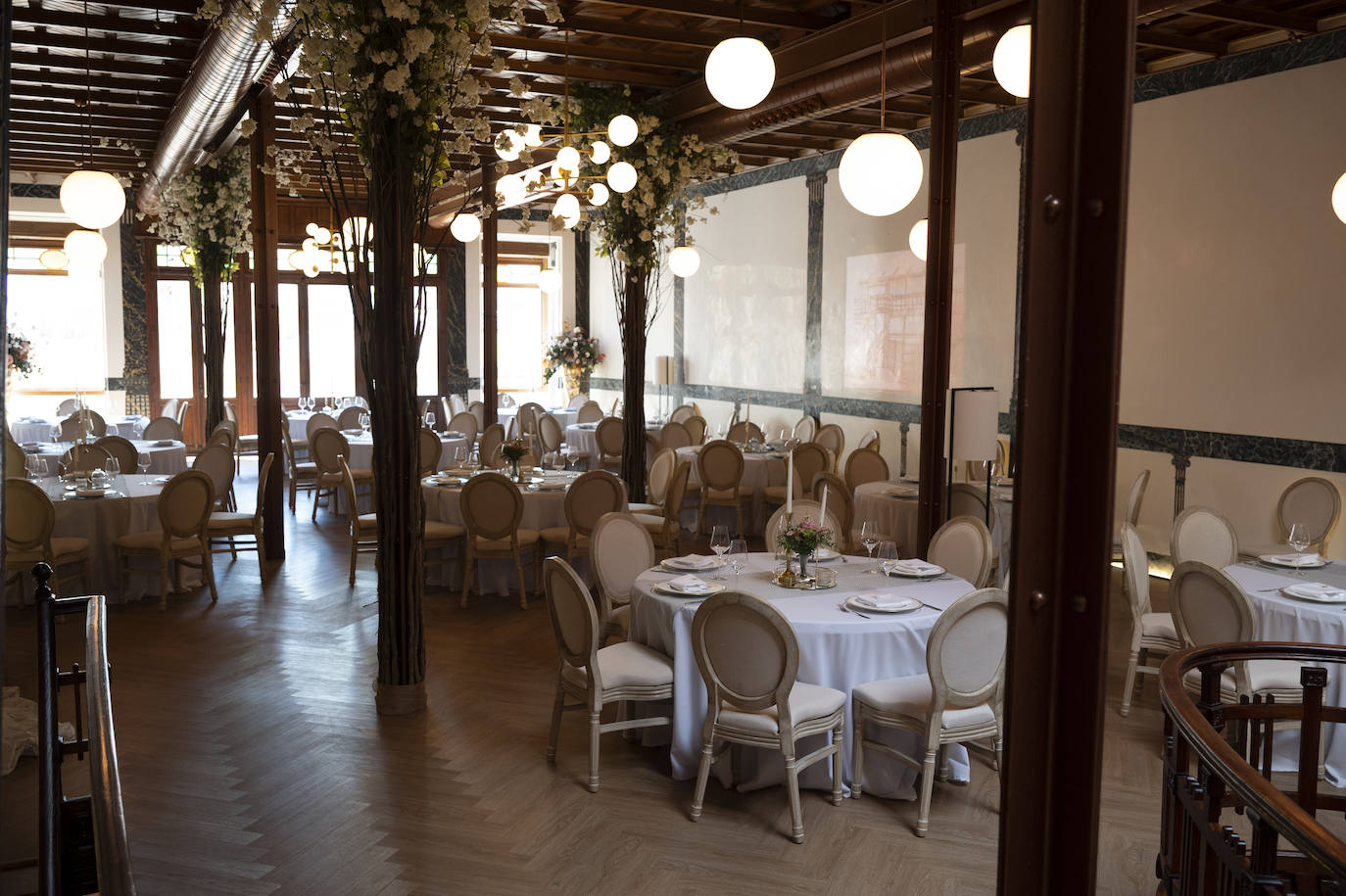 Imágenes del edificio de las Tres Campanas