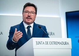 El consejero de Economía y Empleo, Guillermo Santamaría, en la presentación del nuevo decreto de fomento del autoempleo.