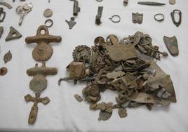 Imágenes (I) de las piezas arquelógicas recuperadas por la Guardia Civil