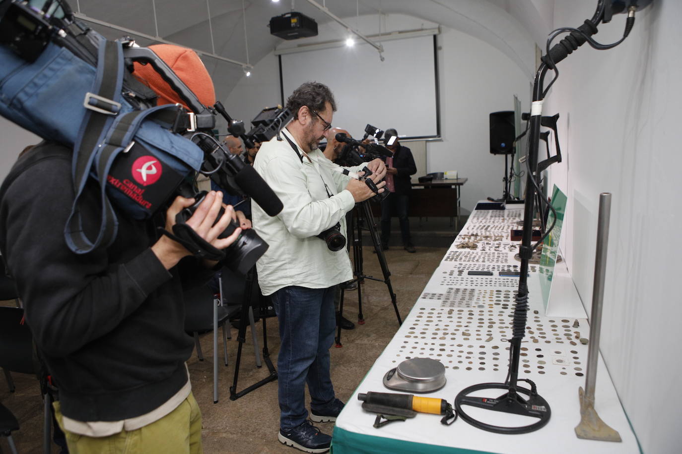 Imágenes (II) de las piezas arquelógicas recuperadas por la Guardia Civil