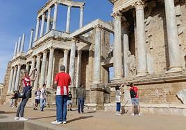 Aficionados del Athletic en el Teatro Romano.