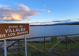 Embalse de Villalba de los Barros a finales de marzo pasado. La puesta en marcha de su potabilizadora es clave para asegurar el abastecimiento a más de 50.000 personas.