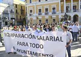 Concentración de trabajadores municipales en junio de 2022.
