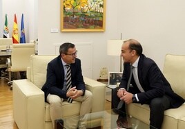 Miguel Ángel Gallardo y Rafael Mateos este miércoles en la Diputación de Badajoz.