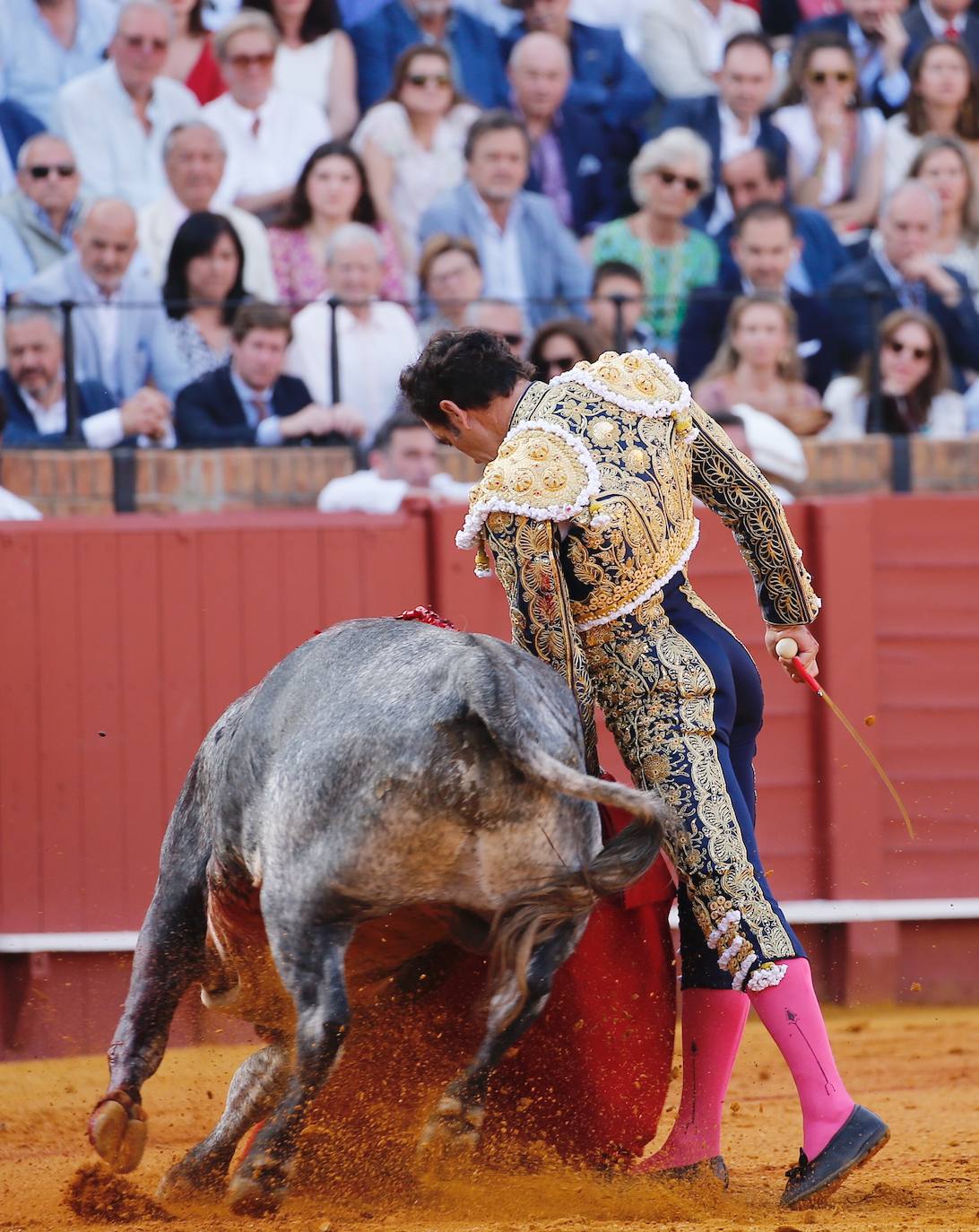 Emilio de Justo, triunfador de la tarde en Sevilla