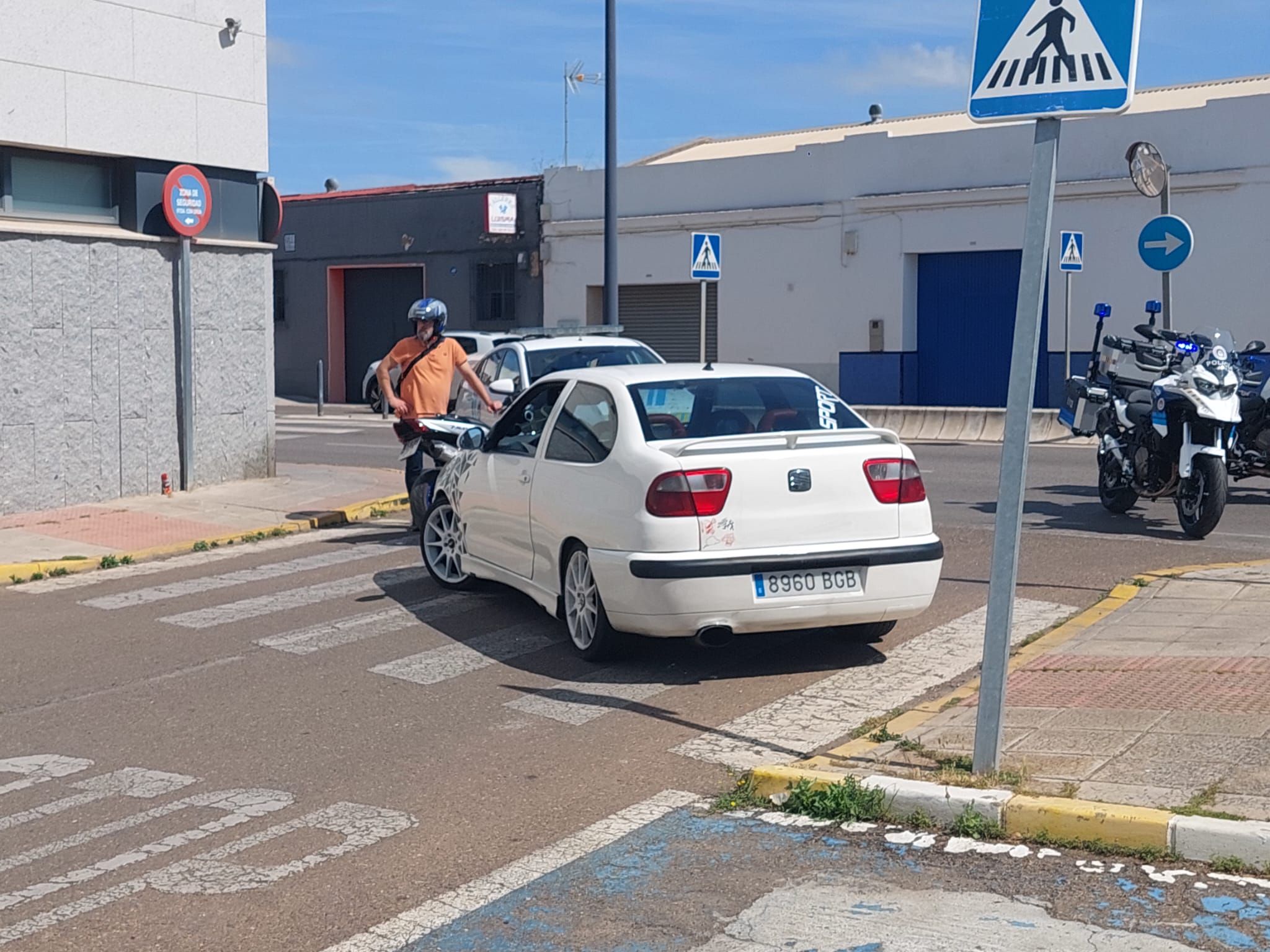 La persecución policial en Almendralejo, en imágenes