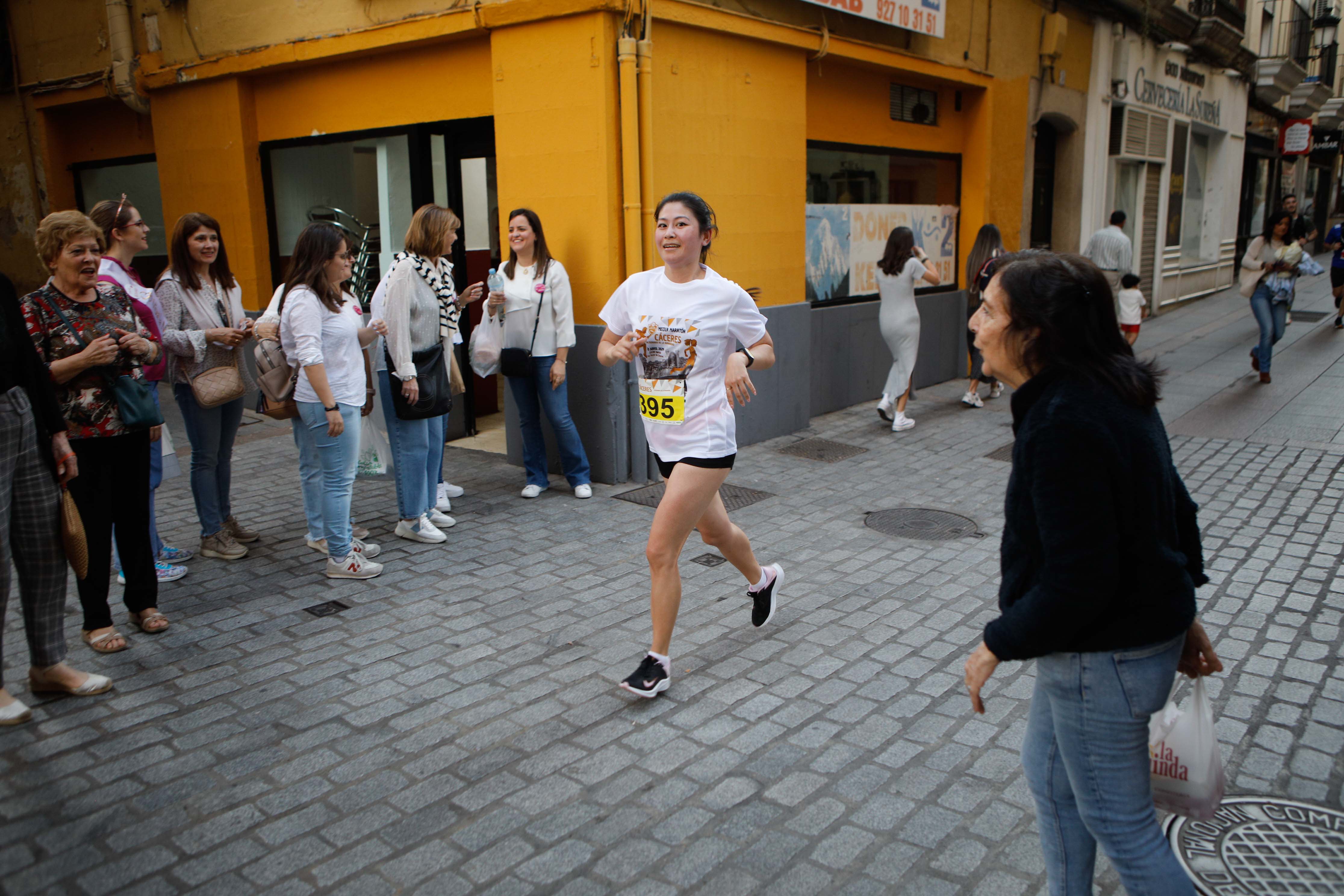 La media maratón cacereña, en imágenes (II)