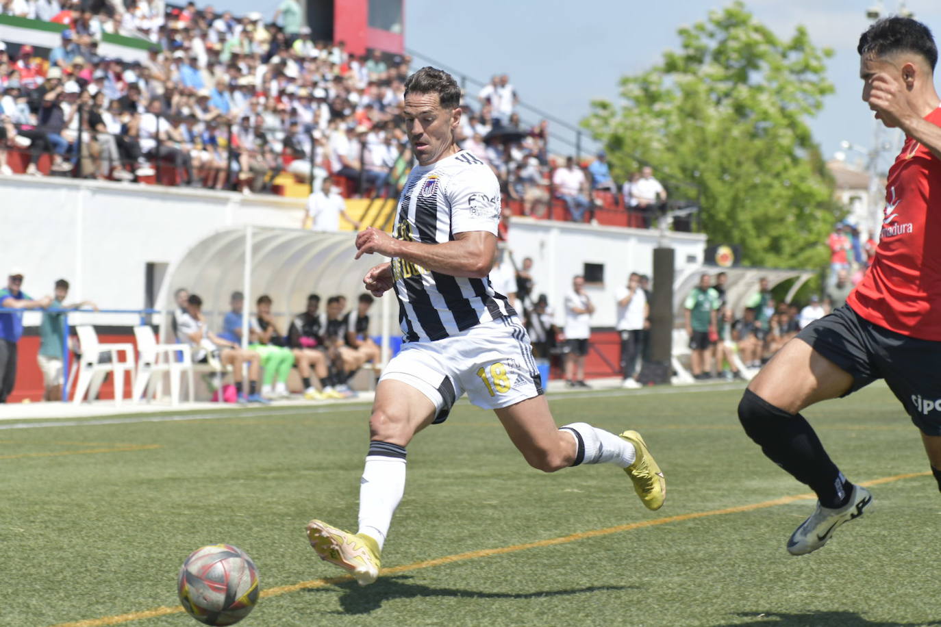 Las mejores imágenes del Montijo-Badajoz (1-2)