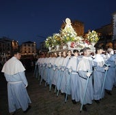 Fotos de la Virgen de la Montaña en la Plaza Mayor de Cáceres