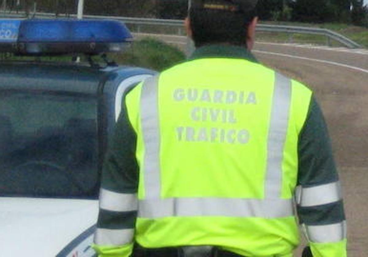 Imagen de archivo de un agente de la Guardia Civil de Tráfico.