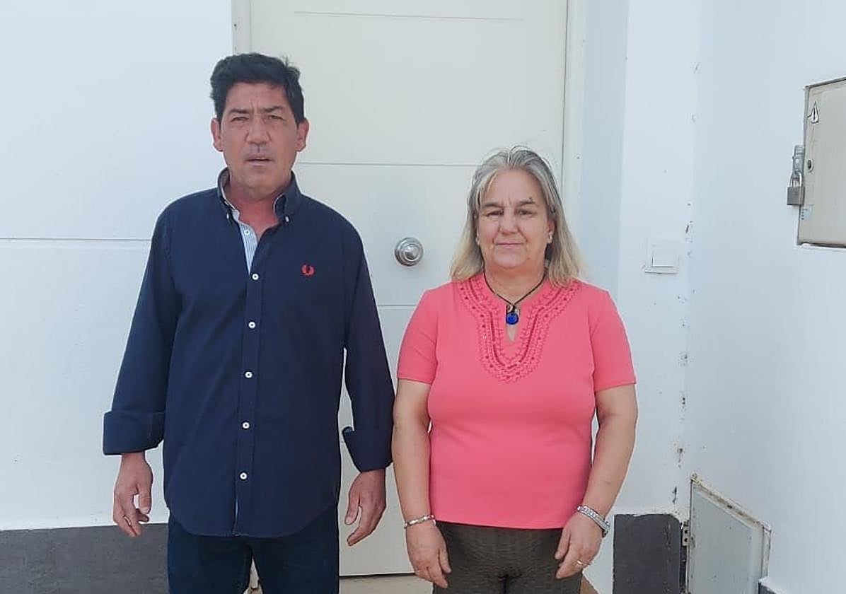 Manuel Becerra junto a su mujer, Fernanda Estévez.