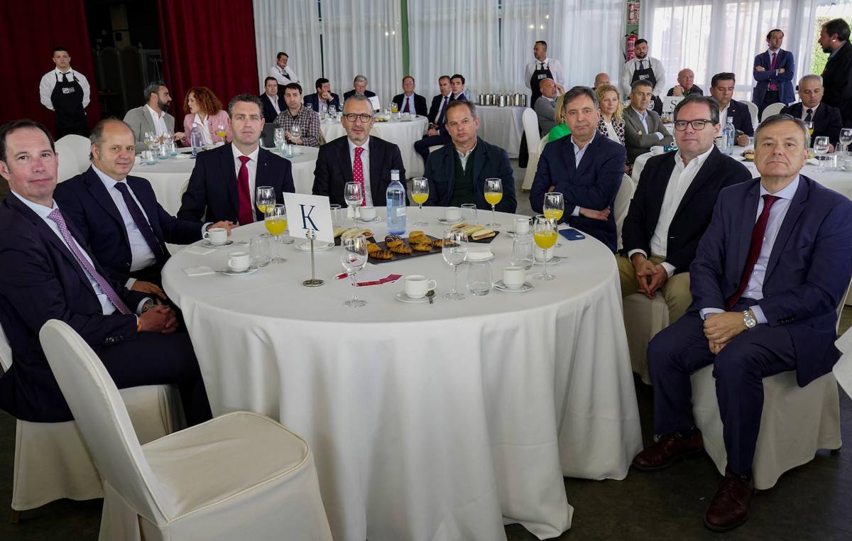 Asistentes al Foro HOY con el gobernador del Banco de España (II)