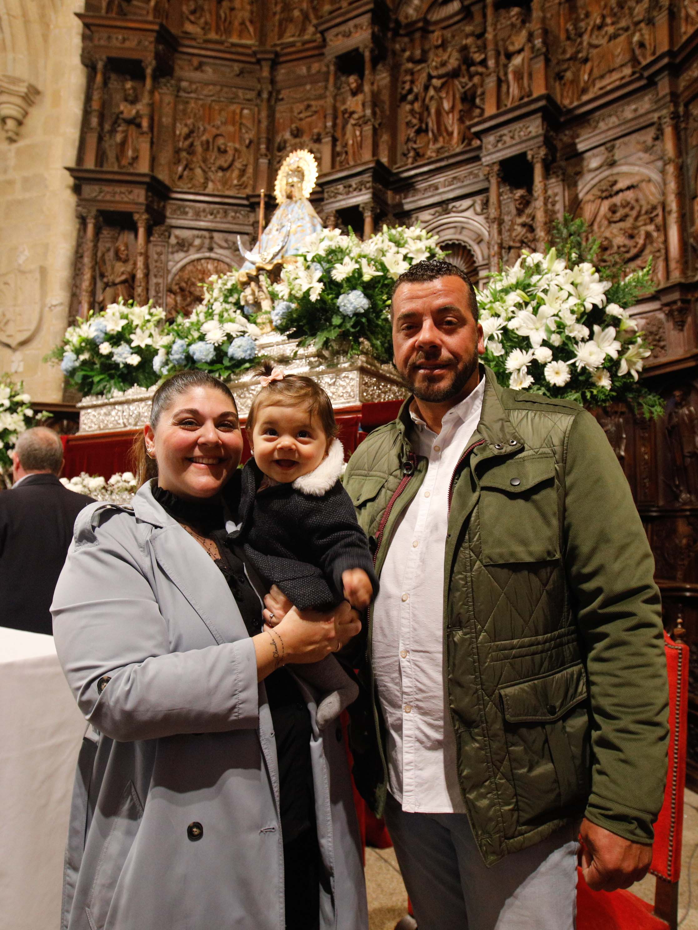 Búscate en la presentación de los bebés cacereños a la Virgen de la Montaña (I)