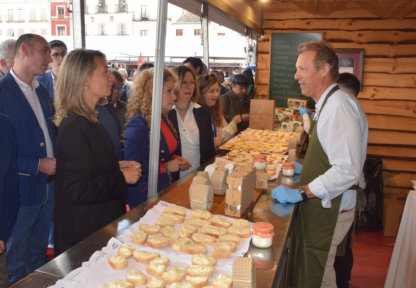 Imagen principal - Trujillo se convierte en la capital del queso