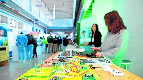 Extremadura busca analistas de datos, ingenieros industriales y gestores de proyectos
