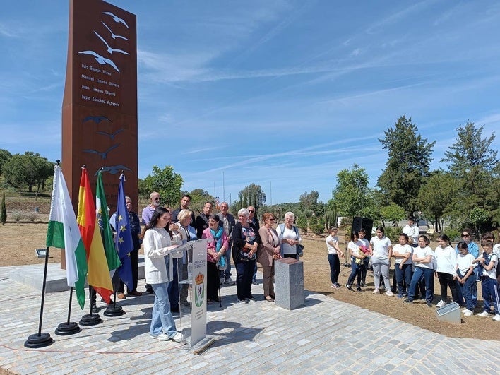 Intervencción de Ainara Serrano durante el homenaje.