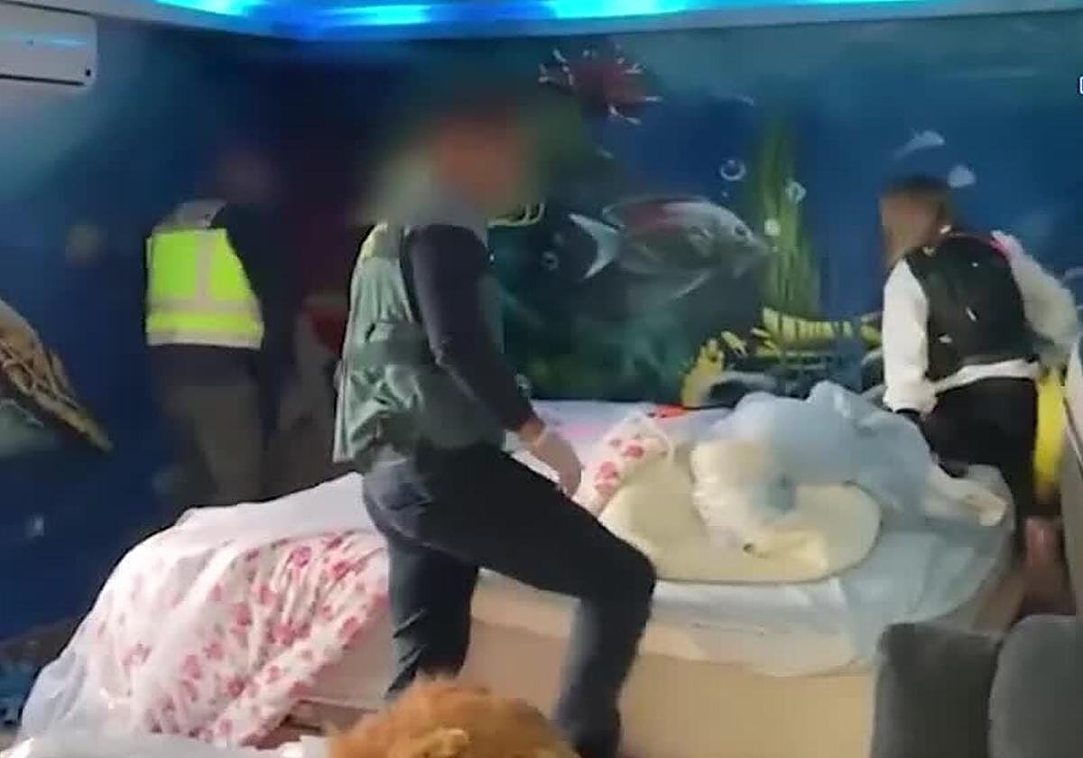 Imagen de archivo de una operación contra las redes de explotación sexual.