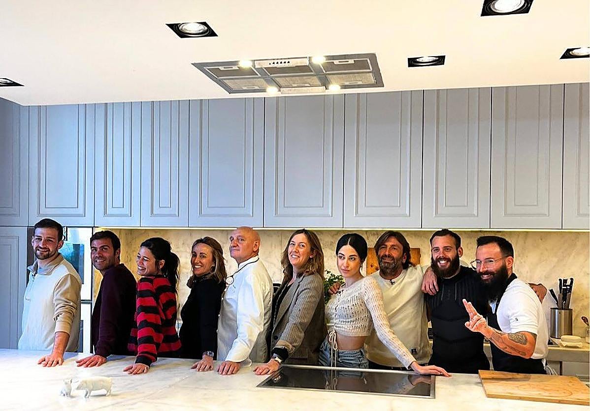 El chef cacereño y la Escuela Eton Mass ofrecieron una master class a los concursantes de MasterChef.