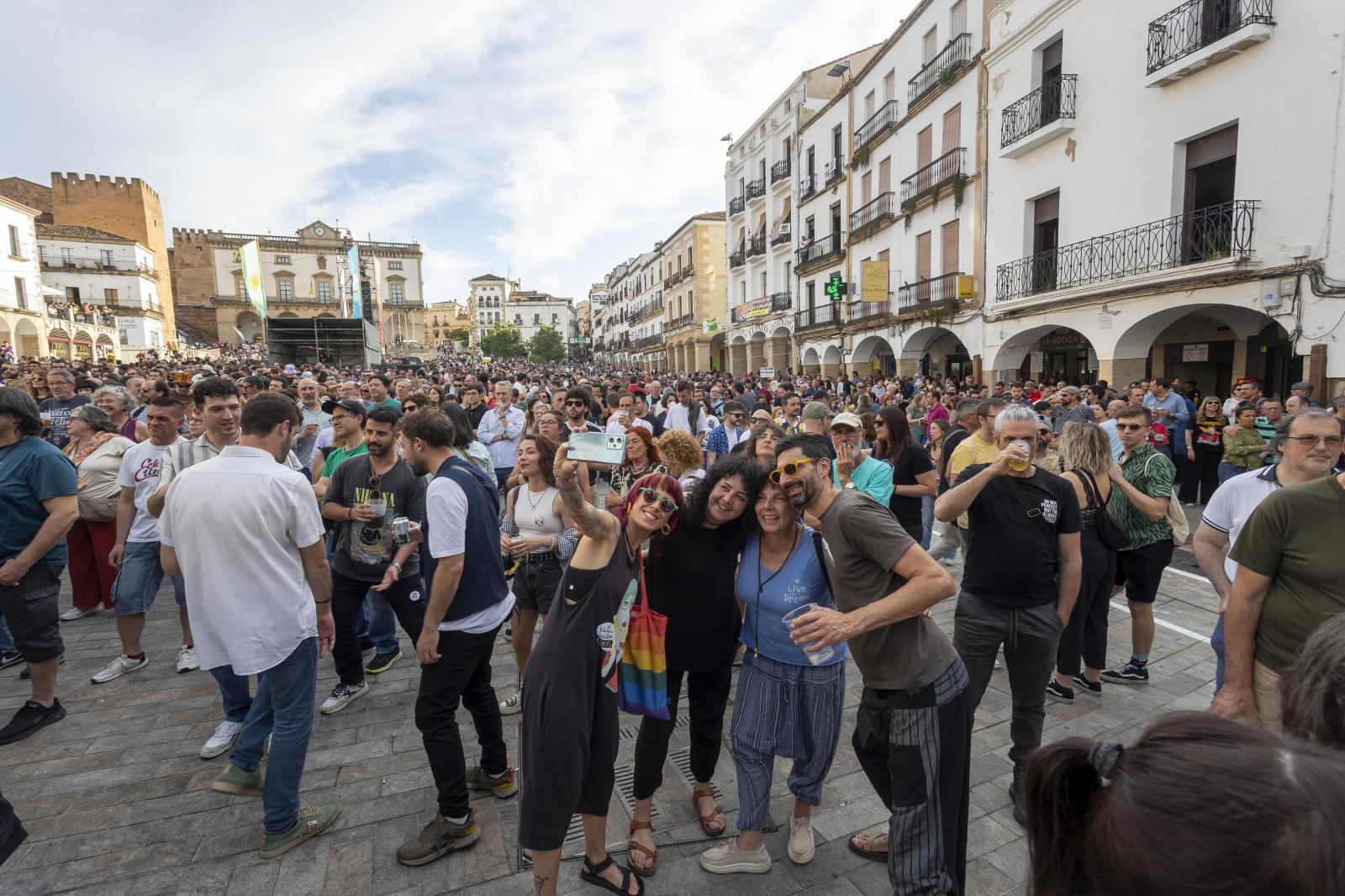 La jornada del viernes en Womad Cáceres 2024, en imágenes (II)