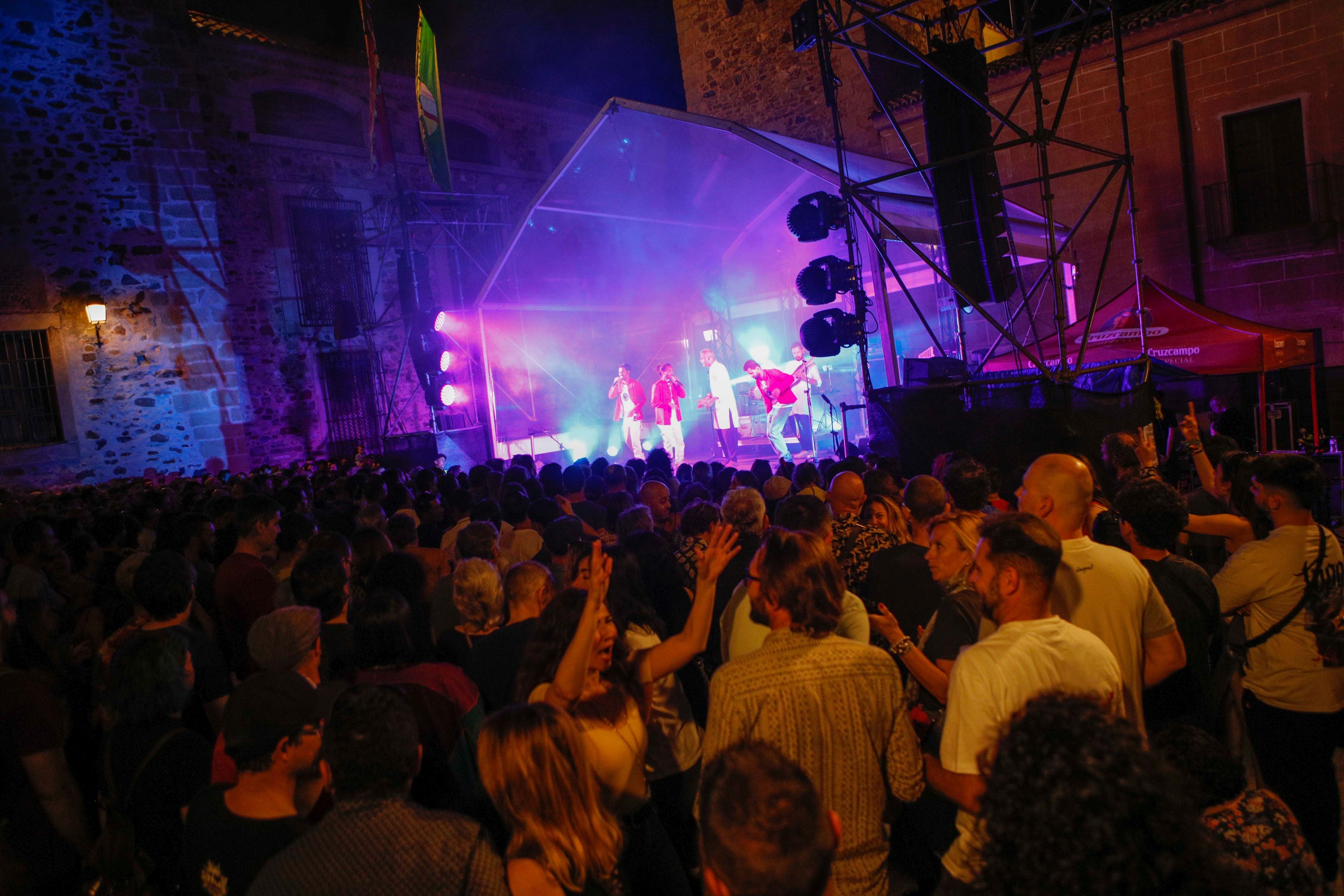 Ambiente de este sábado en el Womad de Cáceres (IV)