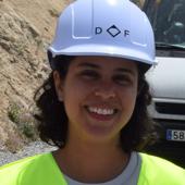 Imagen - Encantada con su nuevo empleo, «es un reto y además emociona poner en marcha una fábrica de este tipo»